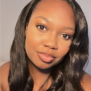 Meet your Posher, Noelle